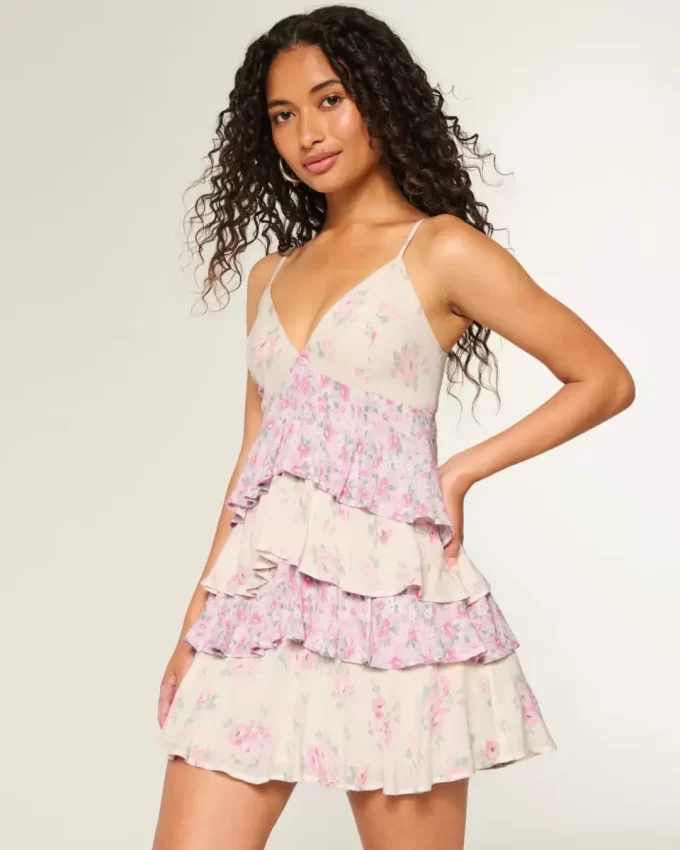 V-kaula-aukkoinen röyhelöinen Babydoll-minimekko V-kaula-aukkoinen röyhelöinen Babydoll-minimekko