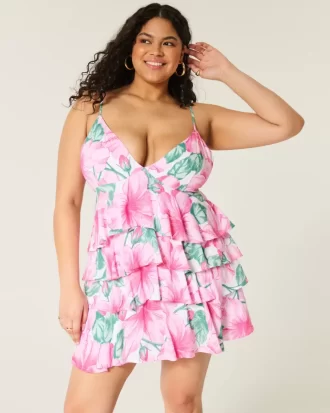 V-kaula-aukkoinen röyhelöinen Babydoll-minimekko