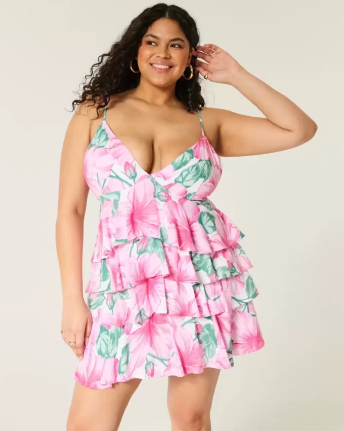 V-kaula-aukkoinen röyhelöinen Babydoll-minimekko V-kaula-aukkoinen röyhelöinen Babydoll-minimekko