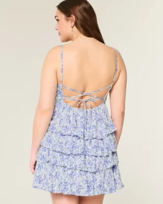 V-kaula-aukkoinen röyhelöinen Babydoll-minimekko