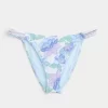 Virkatutyylinen sekoitettu korkeajalkainen, röyhkeä bikinipohja Virkatutyylinen sekoitettu korkeajalkainen, röyhkeä bikinipohja