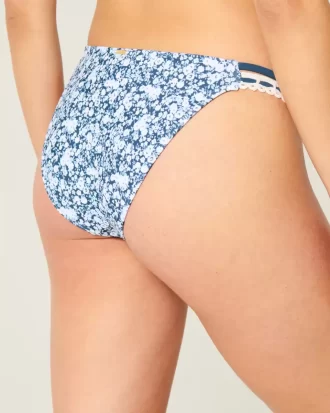 Virkatutyylinen verhoilu, kaksinkertainen hihna, röyhkeä bikinipohja