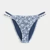 Virkatutyylinen verhoilu, kaksinkertainen hihna, röyhkeä bikinipohja Virkatutyylinen verhoilu, kaksinkertainen hihna, röyhkeä bikinipohja