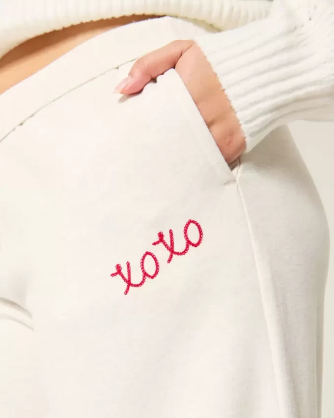 XOXO Graphic leveälahkeiset lenkkeilyhousut