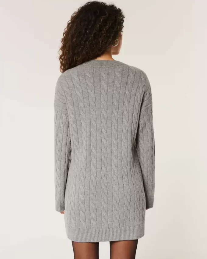 Ylisuuri Cable-Knit Crew -neulemekko Ylisuuri Cable-Knit Crew -neulemekko