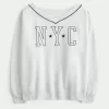 Ylisuuri NYC Graphic V-kaula-paita Ylisuuri NYC Graphic V-kaula-paita