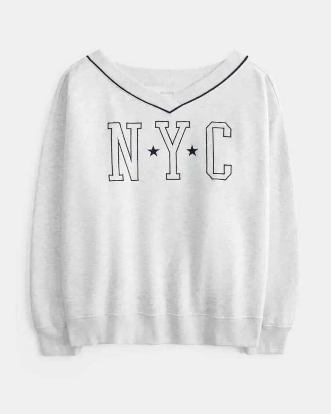Ylisuuri NYC Graphic V-kaula-paita Ylisuuri NYC Graphic V-kaula-paita