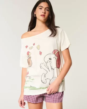 Ylisuuri off-the-shoulder Snoopy Graphic T-paita