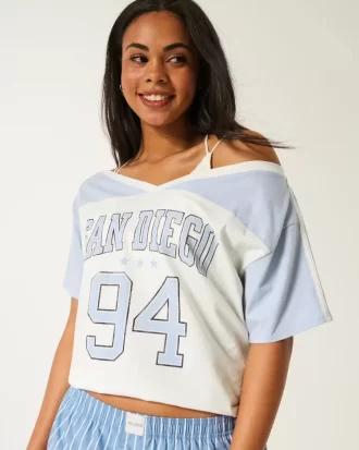 Ylisuuri off-the-shoulder Varsity San Diego Graphic T-paita