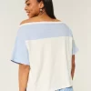 Ylisuuri off-the-shoulder Varsity San Diego Graphic T-paita